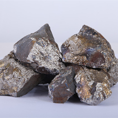 銀製灰色のFerroチタニウムの金属の固まりFerrotitanium 70