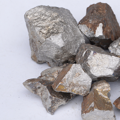 胎児はFerrotitanium 70の金属の鉄のチタニウムのブロック/固まりの形を合金にする
